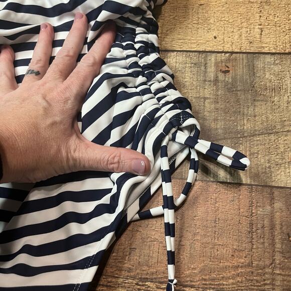 Kona Sol | UNWORN Classic Navy White Stripe One Piece Bathing Suit Sz XS - Picture 2 of 5
